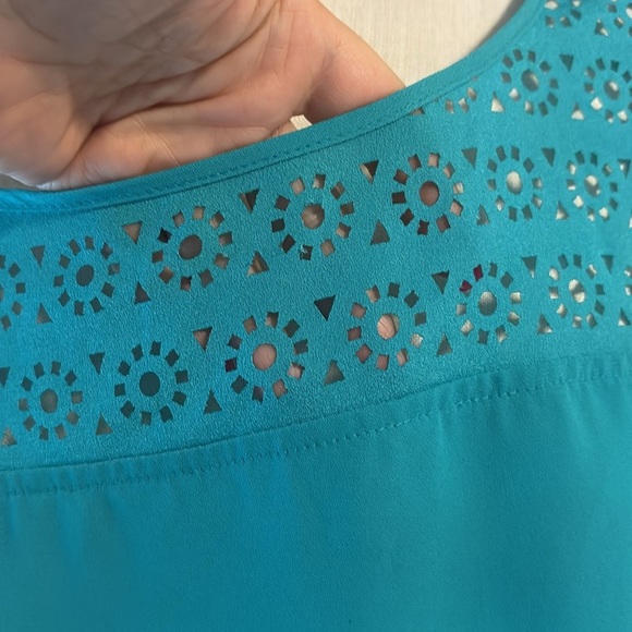 Women’s Attention lazer cut high low Boxy Blouse short sleeve jade green L - Picture 2 of 9